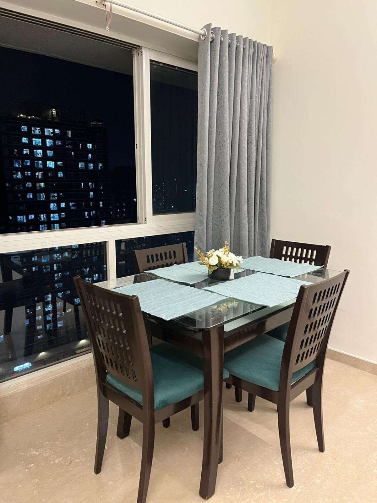 2Bhk Plus Living Room Near Nesco Malad East West มุมไบ ภายนอก รูปภาพ